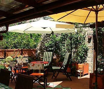 Orchid Corner Guesthouse Meta Exterior photo